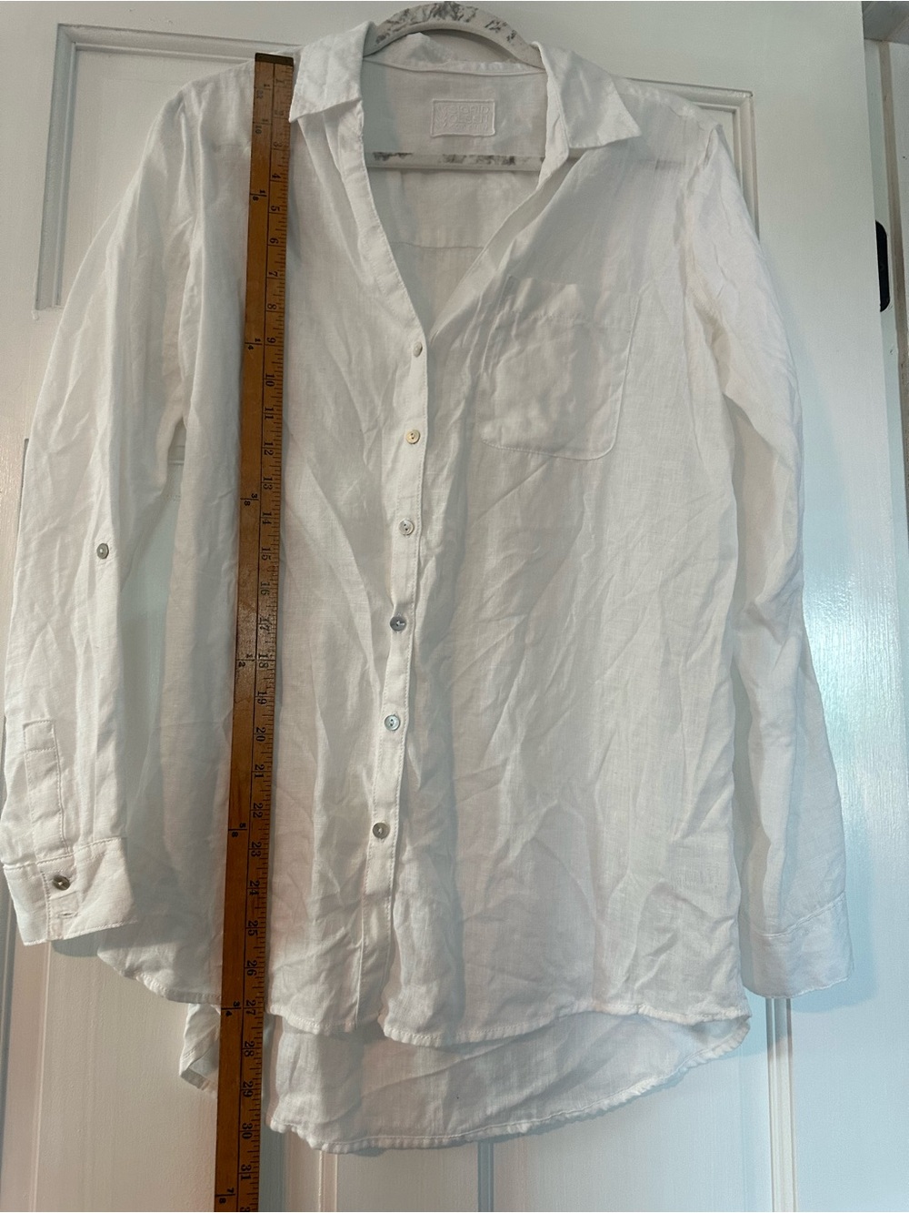 Women’s Classic White Linen Button-Up Shirt